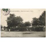 Les Essarts-le-Vicomte - Place de la Mairie - Ecole.