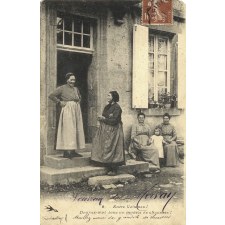 9 - Entre Voisines! Donnez-moi donc un modèle de chausses!