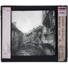 Le Jura français 1re série (Besançon et ses environs - Vallées de la Loue et du Lison). Salins. Vieilles maisons sur la Furieuse.