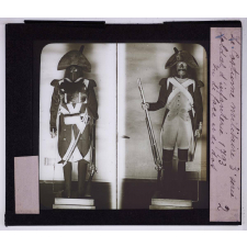 Le Costume militaire en France. 3ème série. Soldat d'infanterie en 1793. Vu de face et de dos.