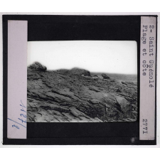 Côtes de la Manche et Atlantique. Saint Guénolé. Plage et côte.
