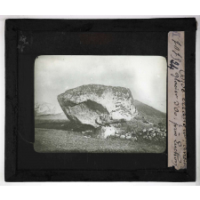 Glaciers. Bloc erratique, ancien glacier d'Oo, près Luchon.