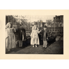 Enfants costumés