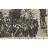 2029 - Ascoux (Loiret) - Inauguration de la Mairie et de l'Ecole sous la Présidence de M. G. Cochery, Député et M. Gondoin, Sous-Préfet - Le défilé.