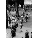 Cour de récréation rue Buffon, Paris, 1956.