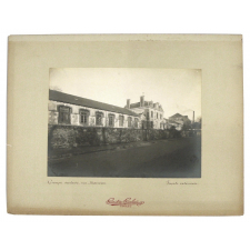 Ecole de garçons, rue Marceau.
