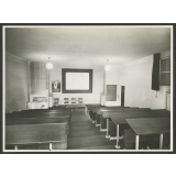Lycée de Puteaux. Salle de cinéma et hall.
