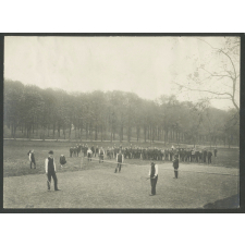 Lycée Michelet de Vanves. Cours de gymnastique.