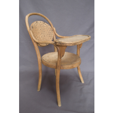 Chaise d'enfant.