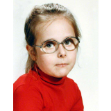 Portraits d'une écolière. 