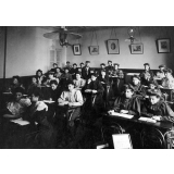 Lycée Victor Hugo, Paris. Une salle de cours.