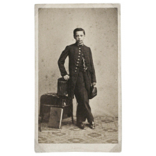 Portraits de garçons en uniforme. 