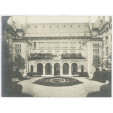 Lycée Louis-Le-Grand, Paris.
