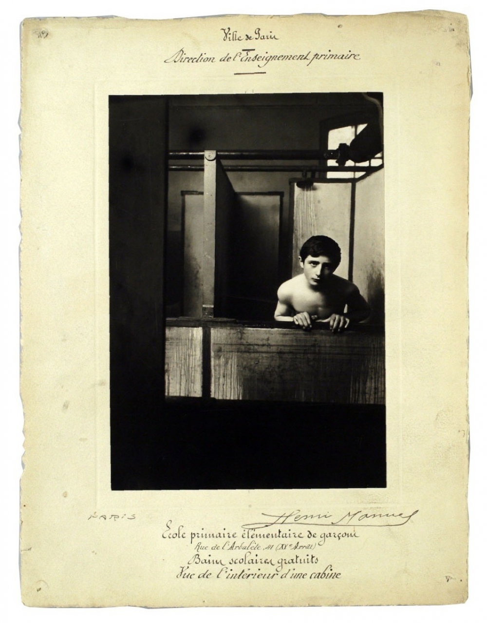 Ecole primaire élémentaire de garçon, 41 rue de l'Arbalète, Paris XV. Bains scolaires gratuits. 