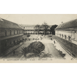 71 - Saint-Germain-en-Laye - Le Lycée - Cour intérieure.