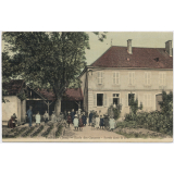Voiteur (Jura) - Ecole des Garçons - Sortie dans la cour.