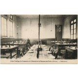 Ecole Pratique de Commerce et d'Industrie de Romans-sur-Isère (Drôme) - Réfectoire.