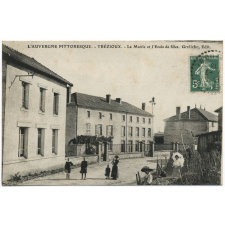 L'Auvergne Pittoresque - Trézioux - La Mairie et l'Ecole de Filles.
