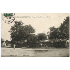 Les Essarts-le-Vicomte - Place de la Mairie - Ecole.