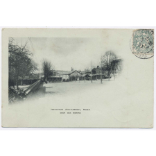 Institution Join-Lambert, Rouen - Cour des Moyens.