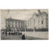 215 - Fontainebleau - Le Collège Carnot - Façade rue Victor-Hugo.