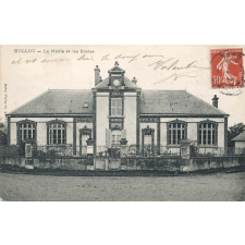 Bullou - La Mairie et les Ecoles.