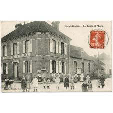 Saint-Sérotin - La Mairie et l'Ecole.