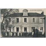 La Grande-Paroisse - La Mairie et l'Ecole des Garçons.