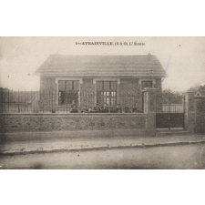 1 - Avrainville (S & O) - L'Ecole.