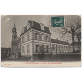 7 - La Rivière St-Sauveur - L'Ecole des Filles et l'Eglise.