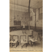 Ecole Militaire Préparatoire d'Infanterie - Rambouillet - Salle de Dessin.