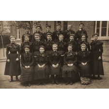 Ecole Professionnelle - Soeurs de la Providence - Josselin - XI - 1907.