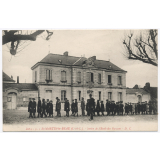 2064 - St-Martin-le-Beau (I.-&-L.) - Sortie de l'Ecole des Garçons.