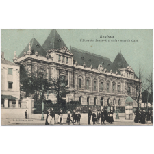 Roubaix - L'Ecole des Beaux-Arts et la rue de la Gare.