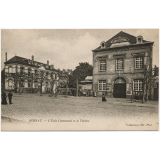 60 - Bernay - L'Ecole Communale et le Théâtre.