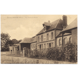 Le Bec-Hellouin (Eure) - Les Ecoles, la Mairie.