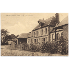 Le Bec-Hellouin (Eure) - Les Ecoles, la Mairie.
