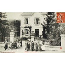 Précy - L'Ecole des Filles.