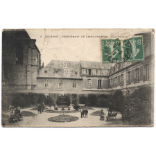 2 - Orléans - Pensionnat de Saint-Euverte - Cour d'Honneur.