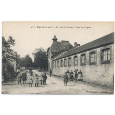 4535 - Pipriac (I.-&-V.) - La route de Maure et l'Ecole des Garçons.