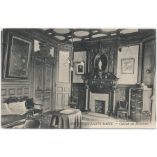 Paris - Institution Sainte-Marie - Cabinet du Directeur.