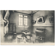 Lycée de Jeunes Filles - Auxerre.