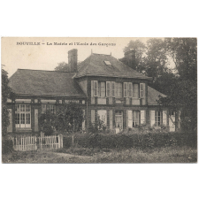 Bouville - La Mairie et l'Ecole des Garçons.