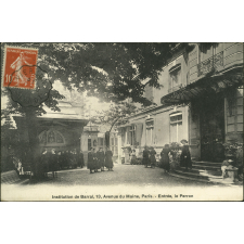 Institution de Barral, 13, Avenue du Maine, Paris - Entrée, le Perron.
