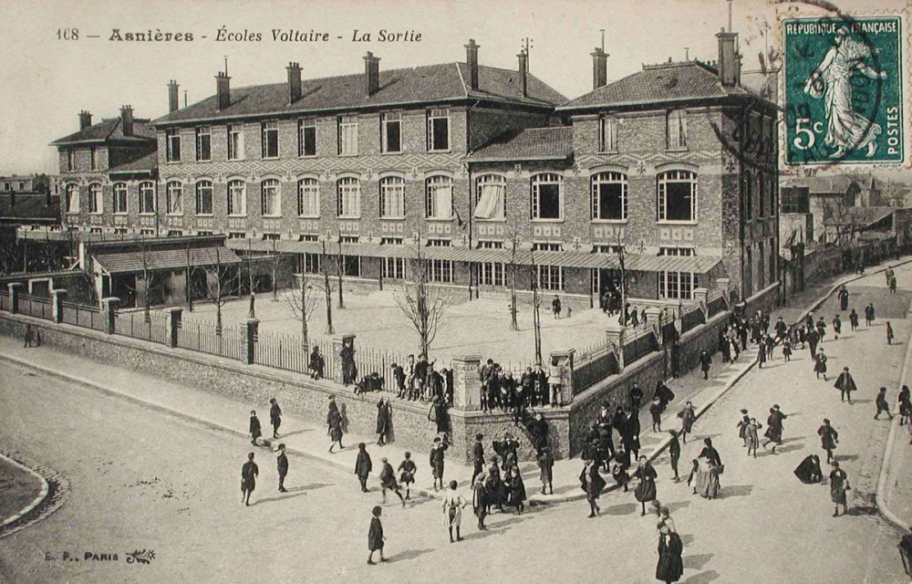 168 - Asnières - Ecoles Voltaire - La Sortie.