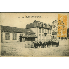 177 - Beauregard-l'Evêque - La Mairie et les Ecoles.