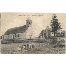 Subligny (Yonne) - L'Eglise et l'Ecole.