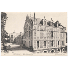 32 - Arcachon - L'Ecole Saint-Elme.