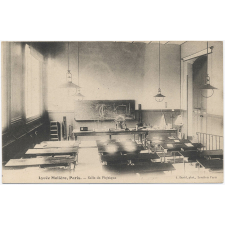 Lycée Molière, Paris - Salle de Physique.