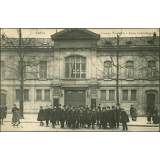 Paris - Avenue Trudaine - Ecole Commerciale.